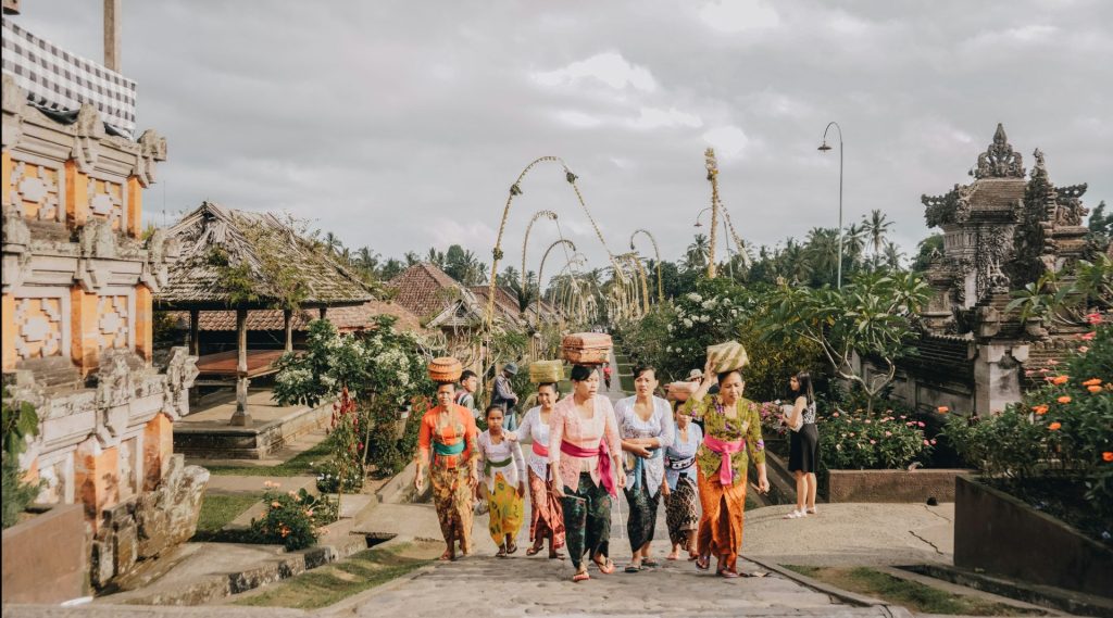 Outway Adventures - Indonezja Family Adventures -ubud ulice 5