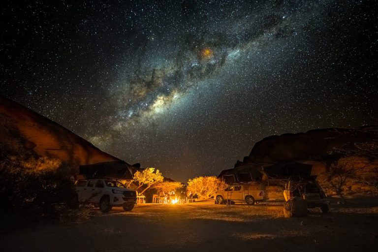 Outway Adventures - Wyprawa Namibia - ludzie i piasek